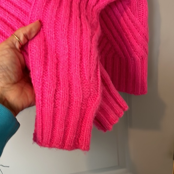 New Aqua neon pink fuzzy sweater - Picture 3 of 13